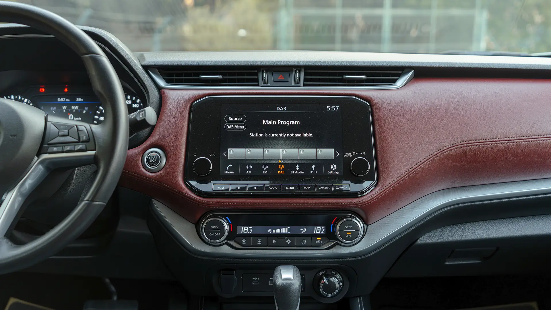Used 2024 Nissan Xterra Platinum in White – Infotainment / Touchscreen System for Sale at First Choice Cars Dubai Sharjah