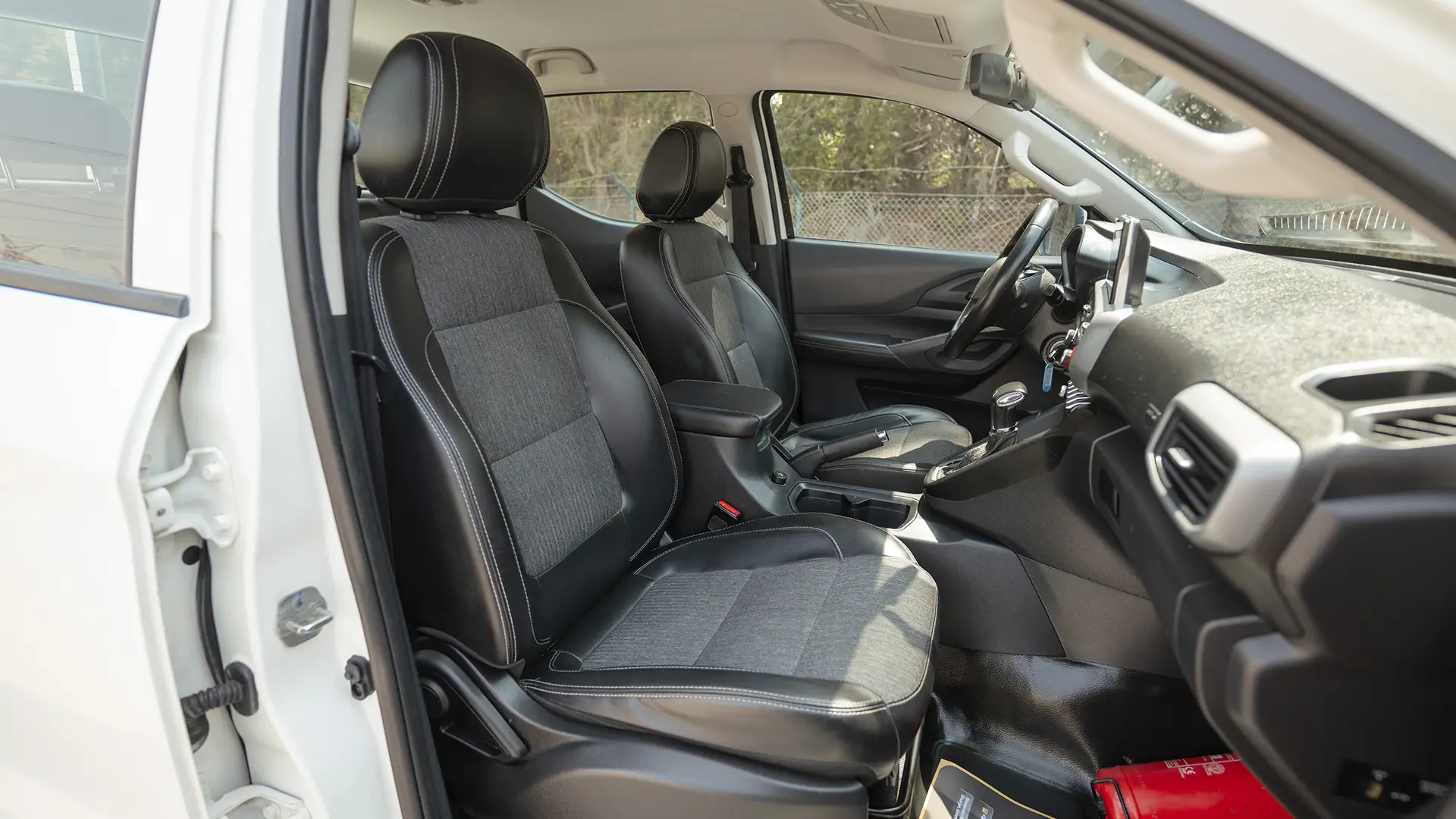Used 2023 Peugeot Landtrek Double Cabin in White – Front Passenger Side Cabin View for Sale at First Choice Cars Dubai Sharjah