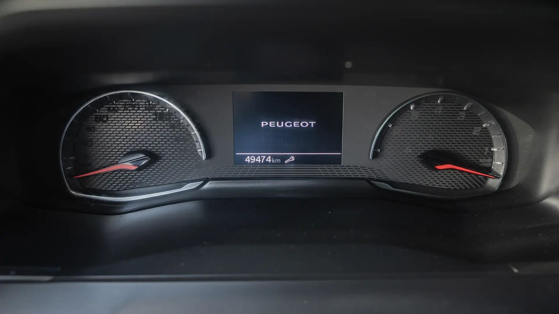 Used 2023 Peugeot 2008 Allure in Silver – Odometer / Mileage Reading View for Sale at First Choice Cars Dubai Sharjah