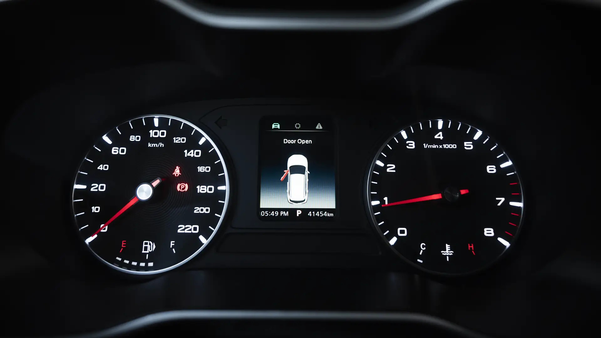 Used 2024 MG ZS Comfort in Silver – Odometer / Mileage Reading View
