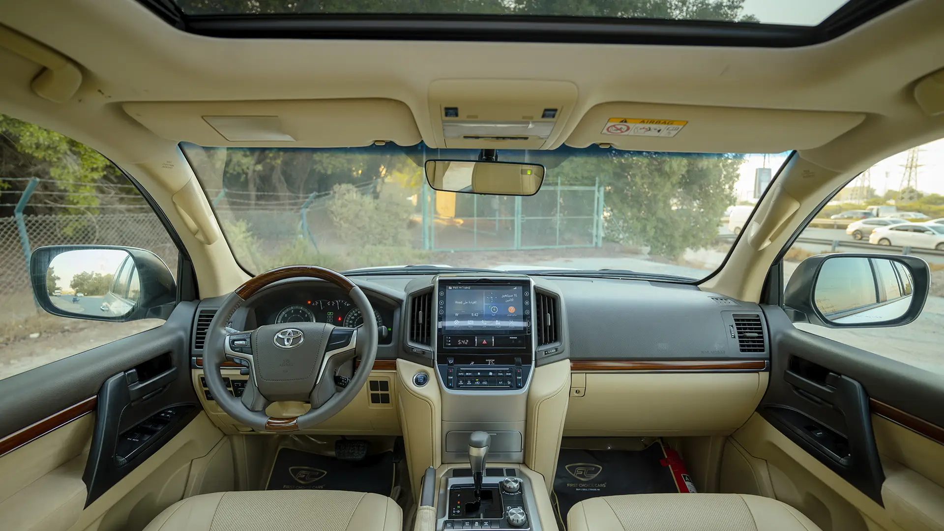 Used 2017 Toyota Land Cruiser GXR in White – Front Cabin / Dashboard Full View for Sale at First Choice Cars Dubai Sharjah