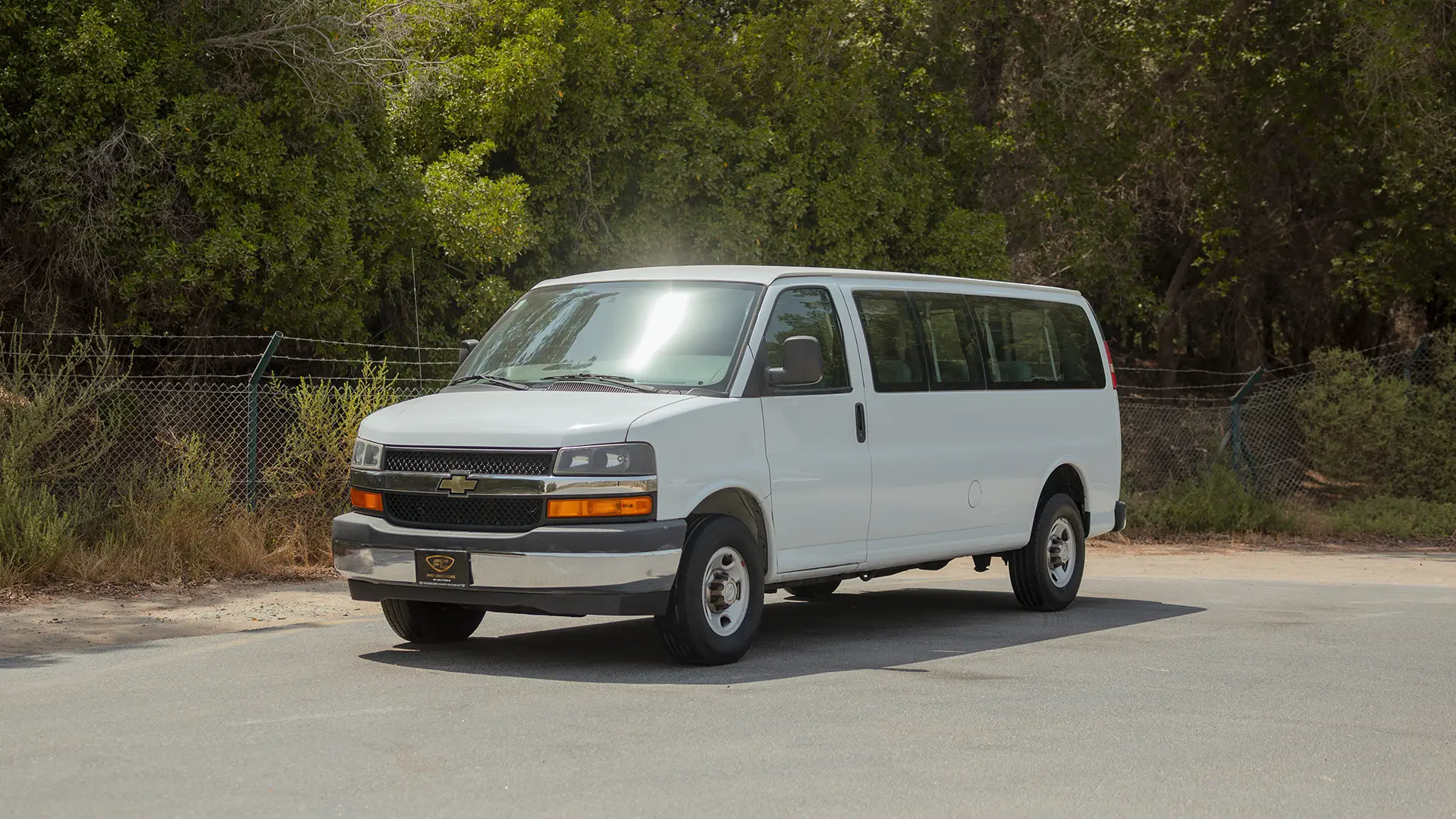 Used 2020 Chevrolet Express LS in White – Left Front Diagonal (45°) View for Sale at First Choice Cars Dubai Sharjah
