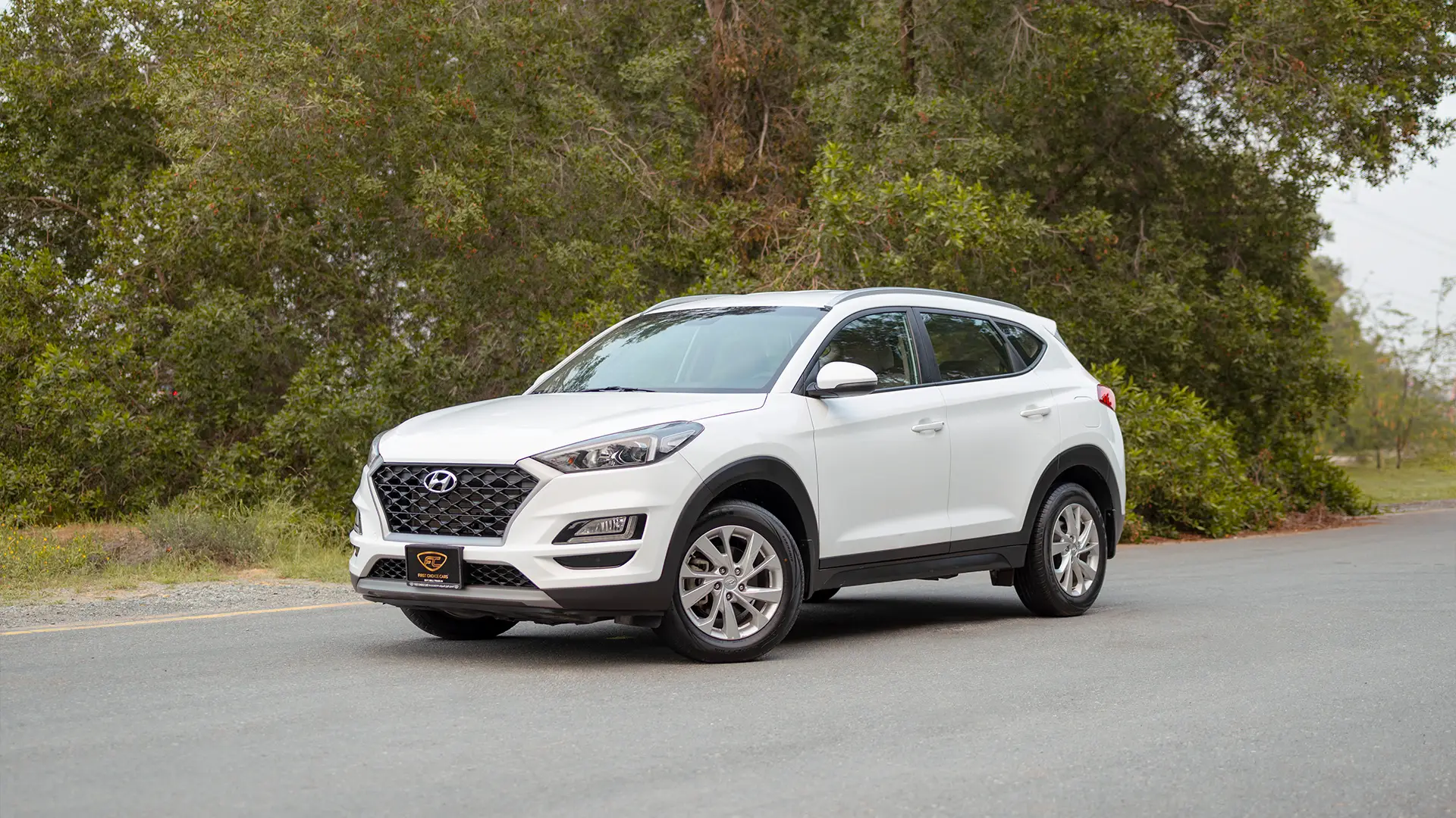 Used 2020 Hyundai Tucson GLS in White – Left Front Diagonal (45°) View for Sale at First Choice Cars Dubai Sharjah