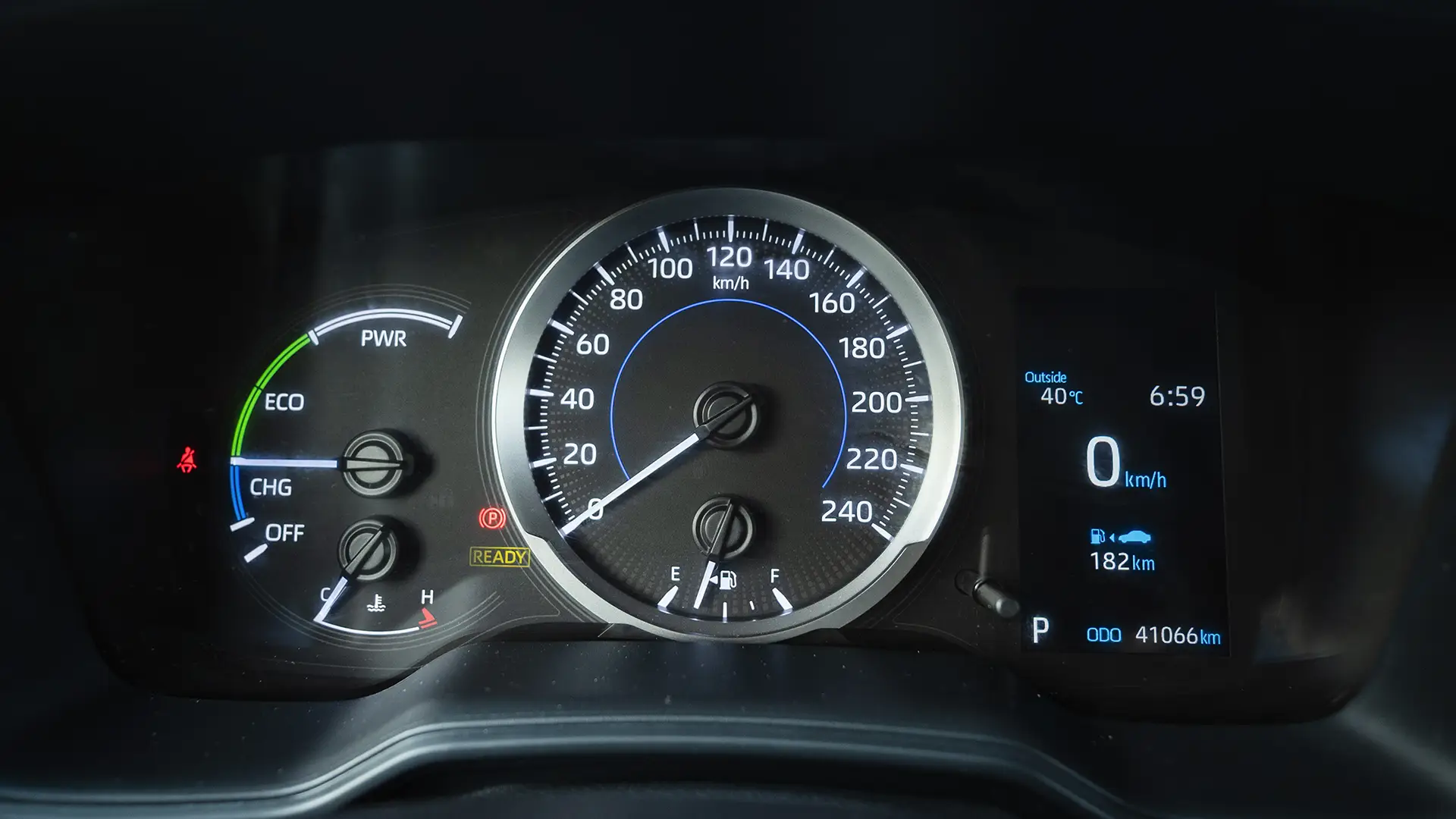 Used 2024 Toyota Corolla XLI in White – Odometer / Mileage Reading View for Sale at First Choice Cars Dubai Sharjah