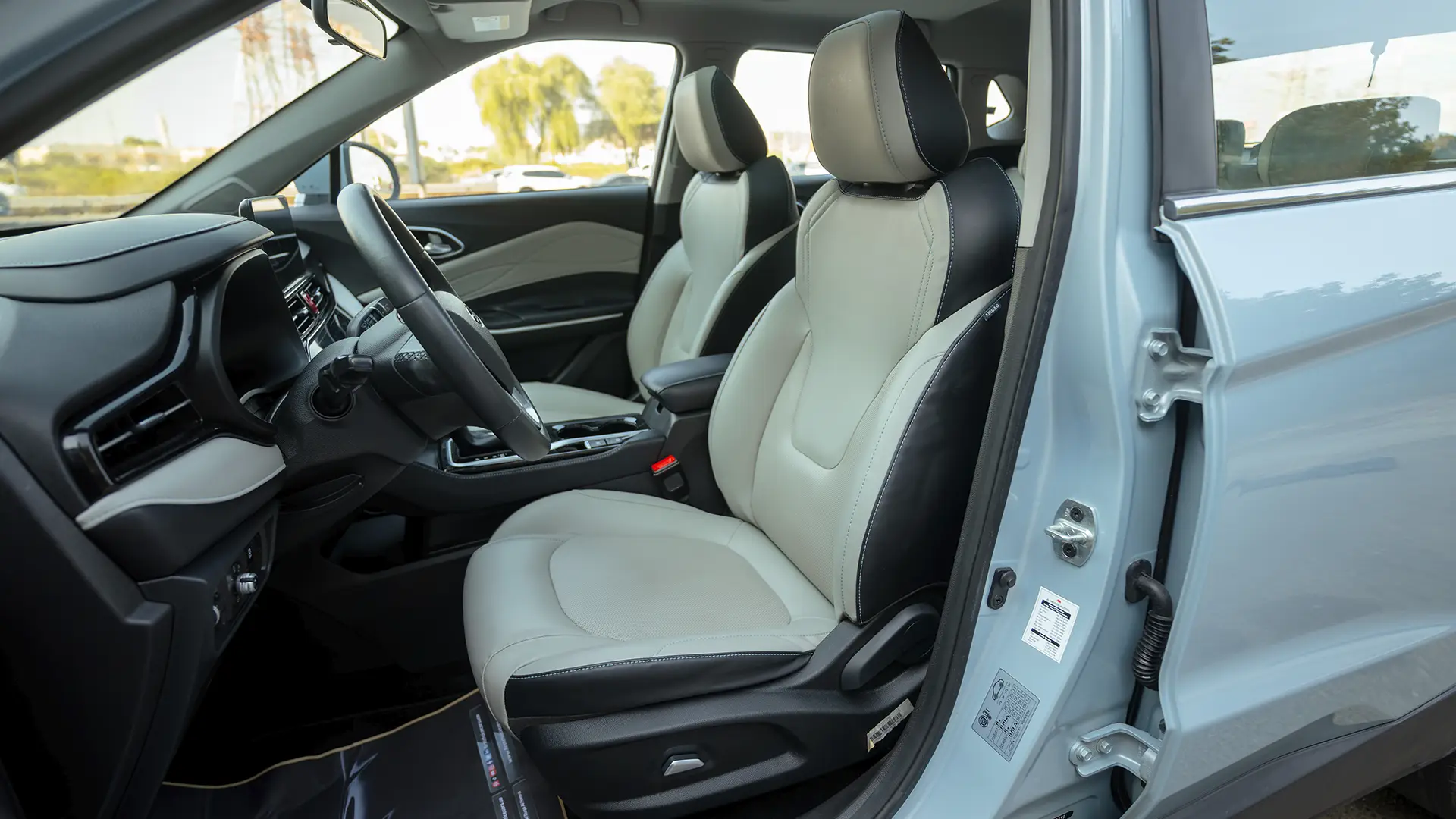 Used 2023 JAC JS4 Intelligent in Blue – Front Driver Side Cabin View for Sale at First Choice Cars Dubai Sharjah