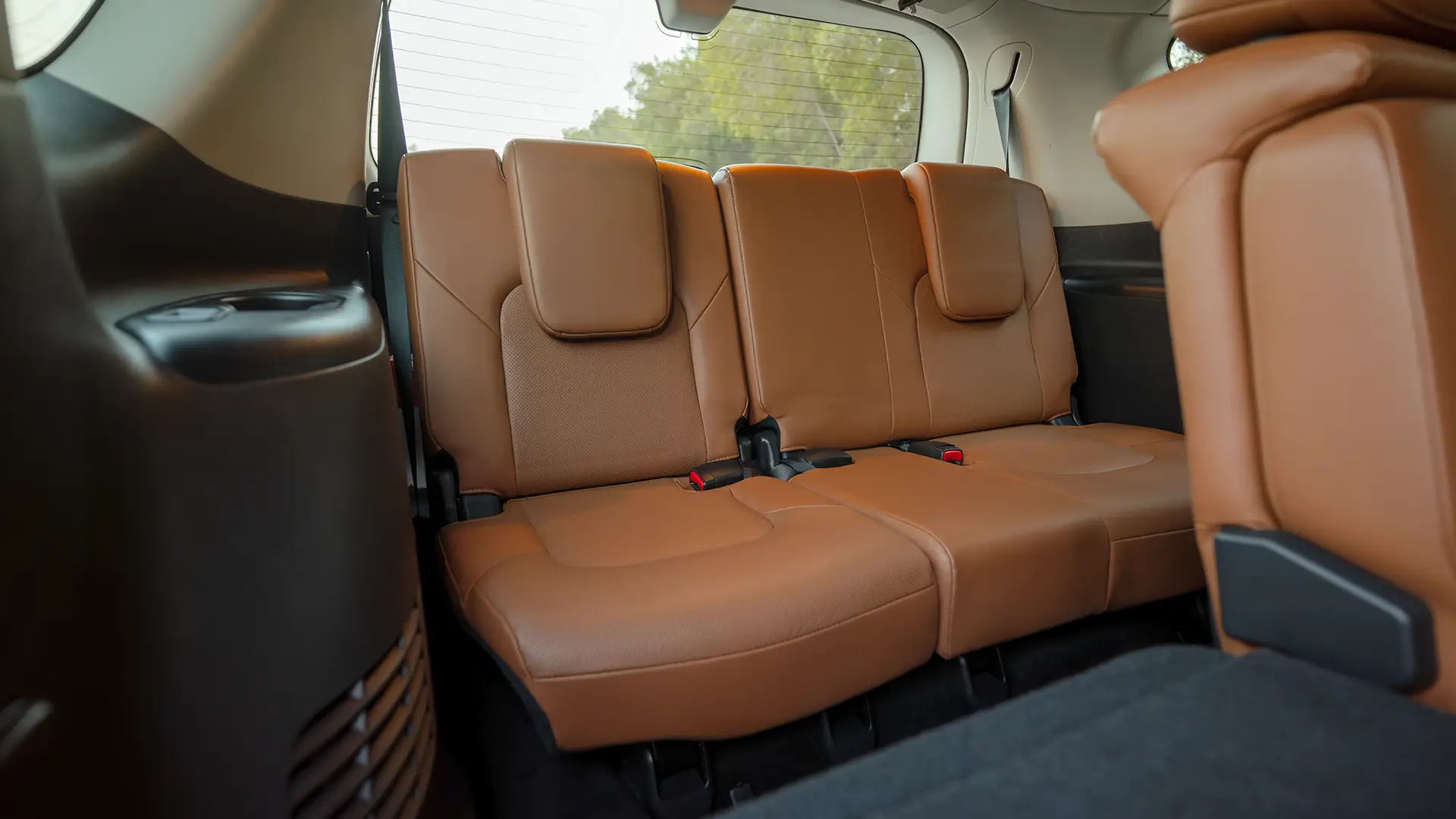 Used 2021 Infiniti QX80 Sensory in Black – Third Row Right Seat View for Sale at First Choice Cars Dubai Sharjah