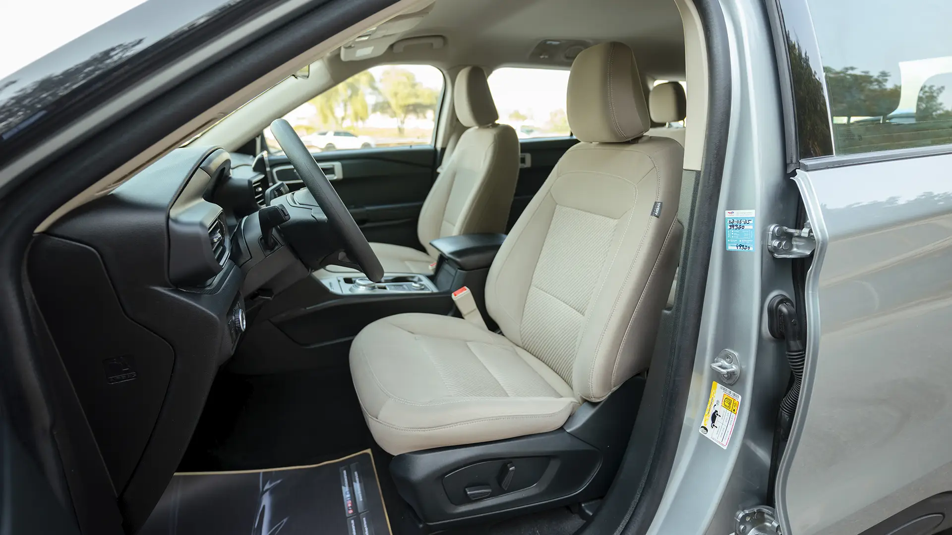 Used 2023 Ford Explorer XLT in Silver – Front Driver Side Cabin View for Sale at First Choice Cars Dubai Sharjah