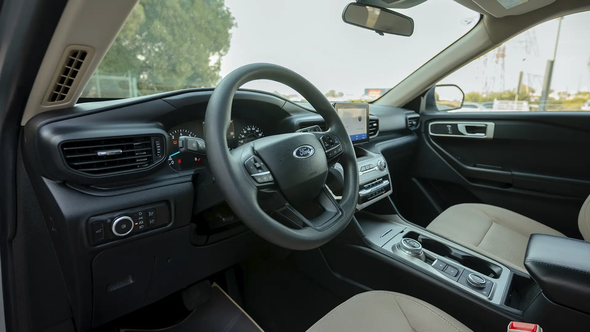 Used 2023 Ford Explorer XLT in Silver – Driver Side Dashboard & Steering View for Sale at First Choice Cars Dubai Sharjah