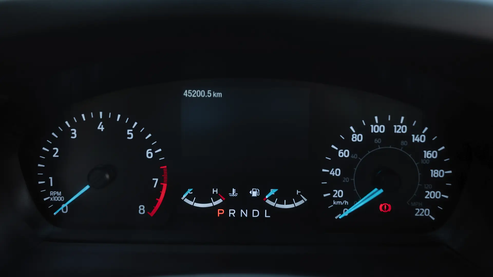 Used 2023 Ford Explorer XLT in Silver – Odometer / Mileage Reading View for Sale at First Choice Cars Dubai Sharjah