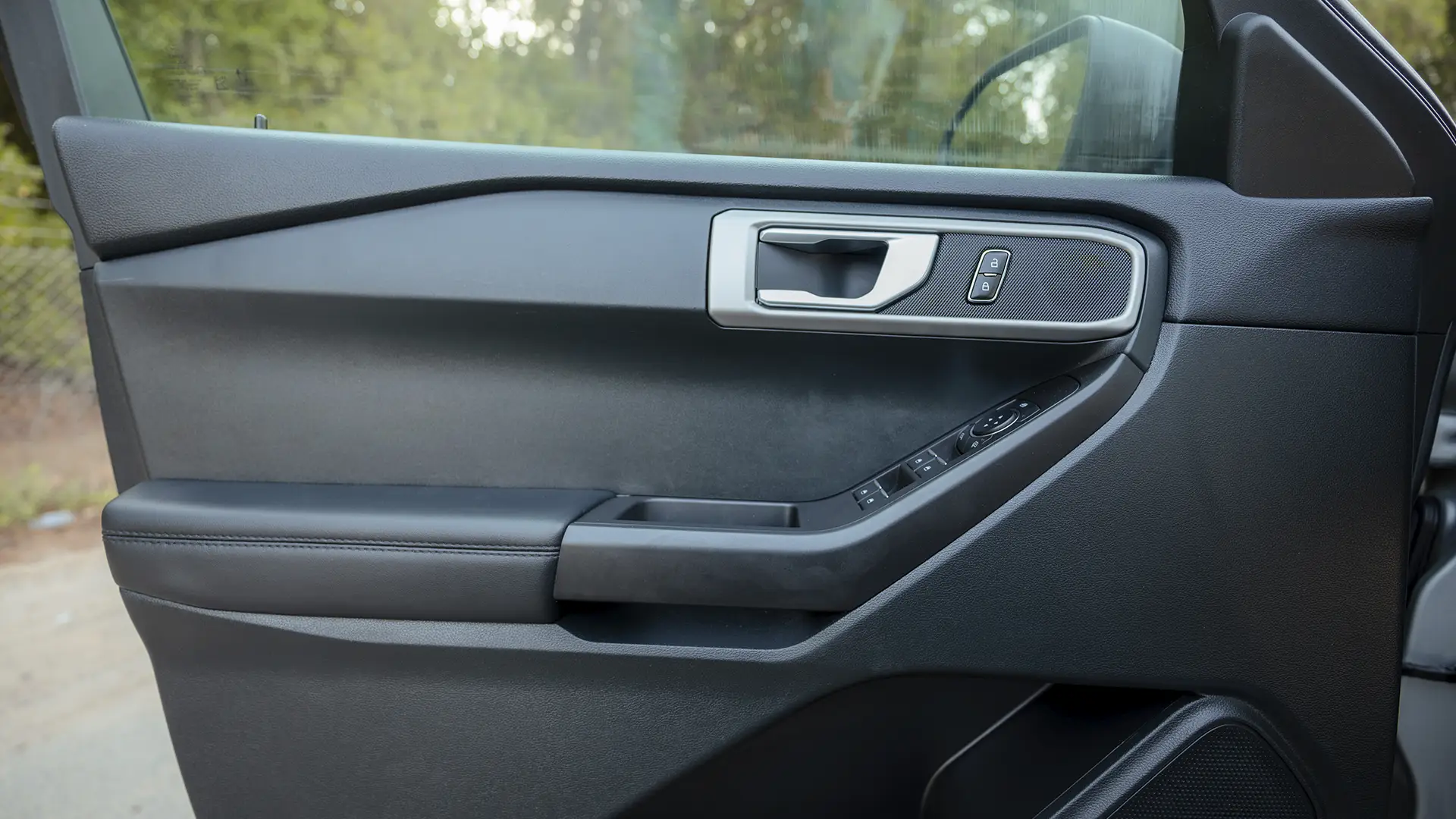 Used 2023 Ford Explorer XLT in Silver – Driver Door Panel Full View for Sale at First Choice Cars Dubai Sharjah