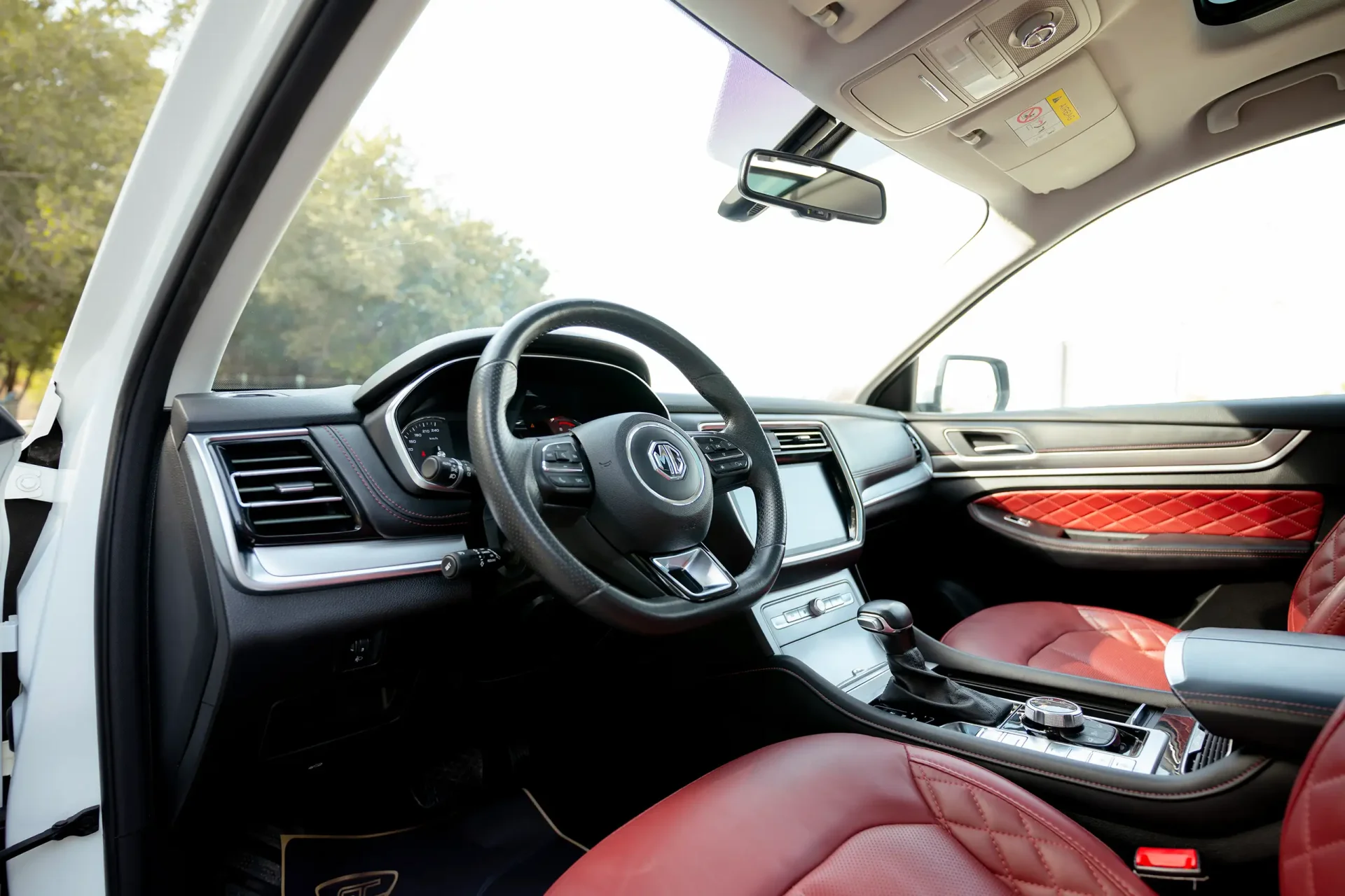 Used 2021 MG RX8 Luxury in White – Driver Side Dashboard & Steering View for Sale at First Choice Cars Dubai Sharjah