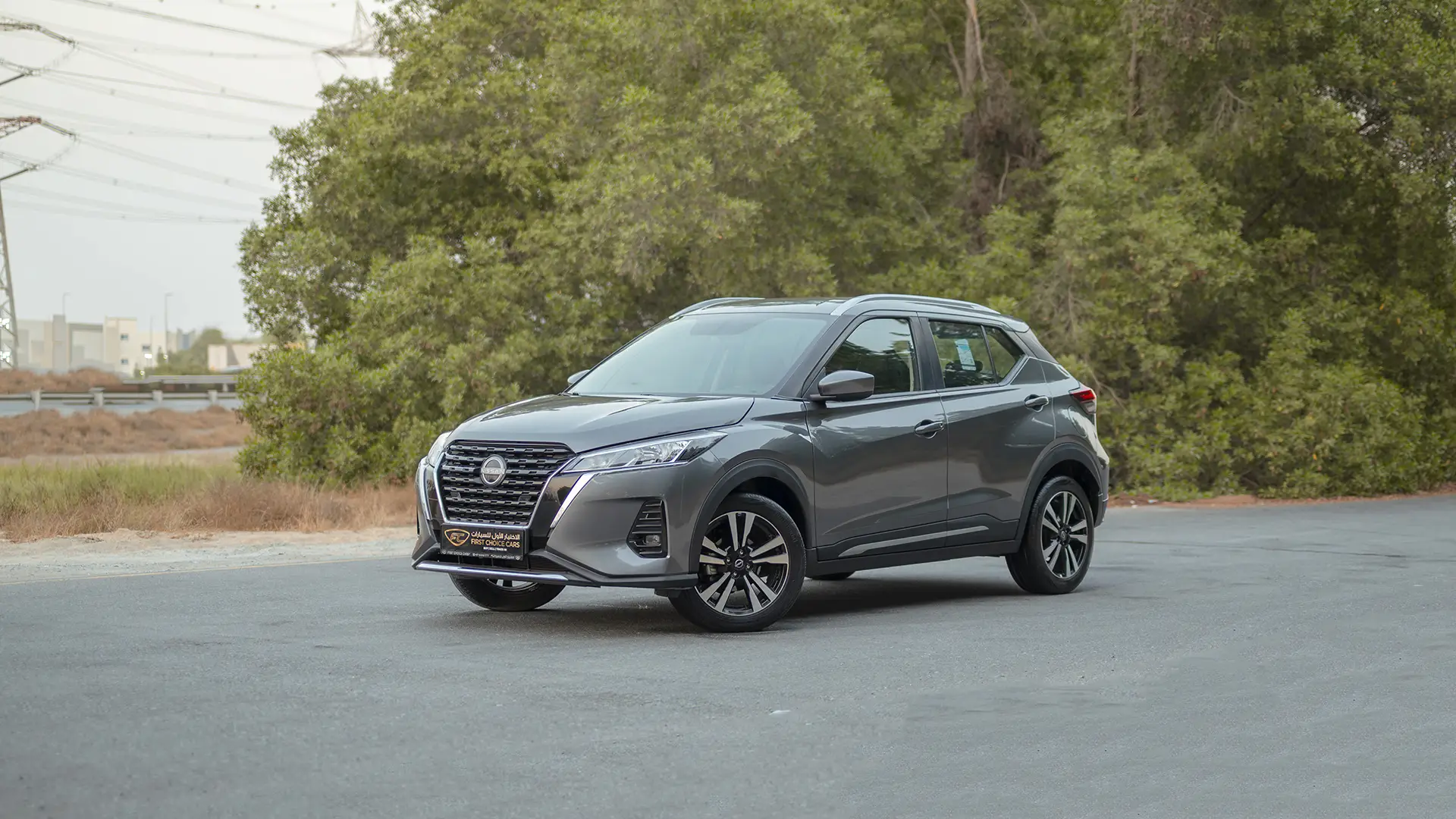 Used 2024 Nissan Kicks SV in Grey – Left Front Diagonal (45°) View