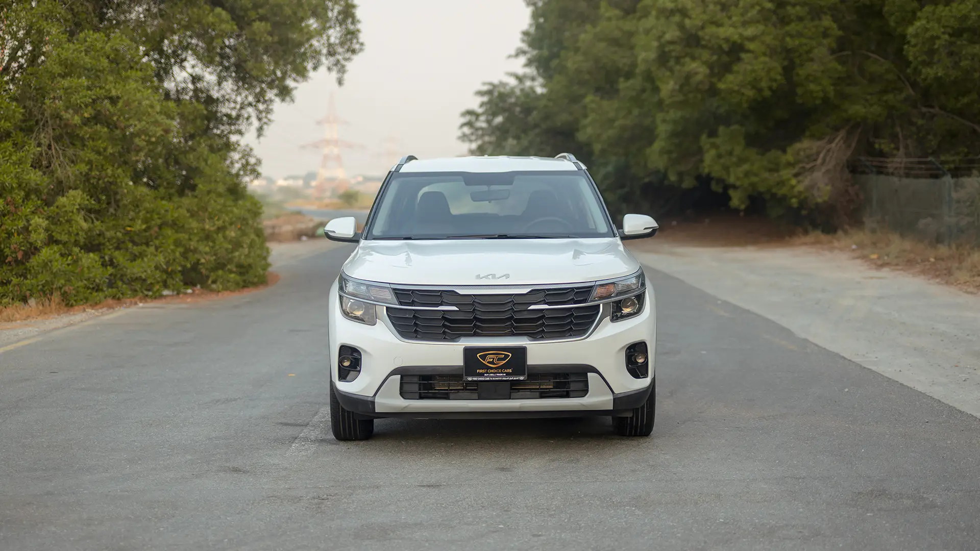 Used 2024 Kia Seltos LX in White – Front View