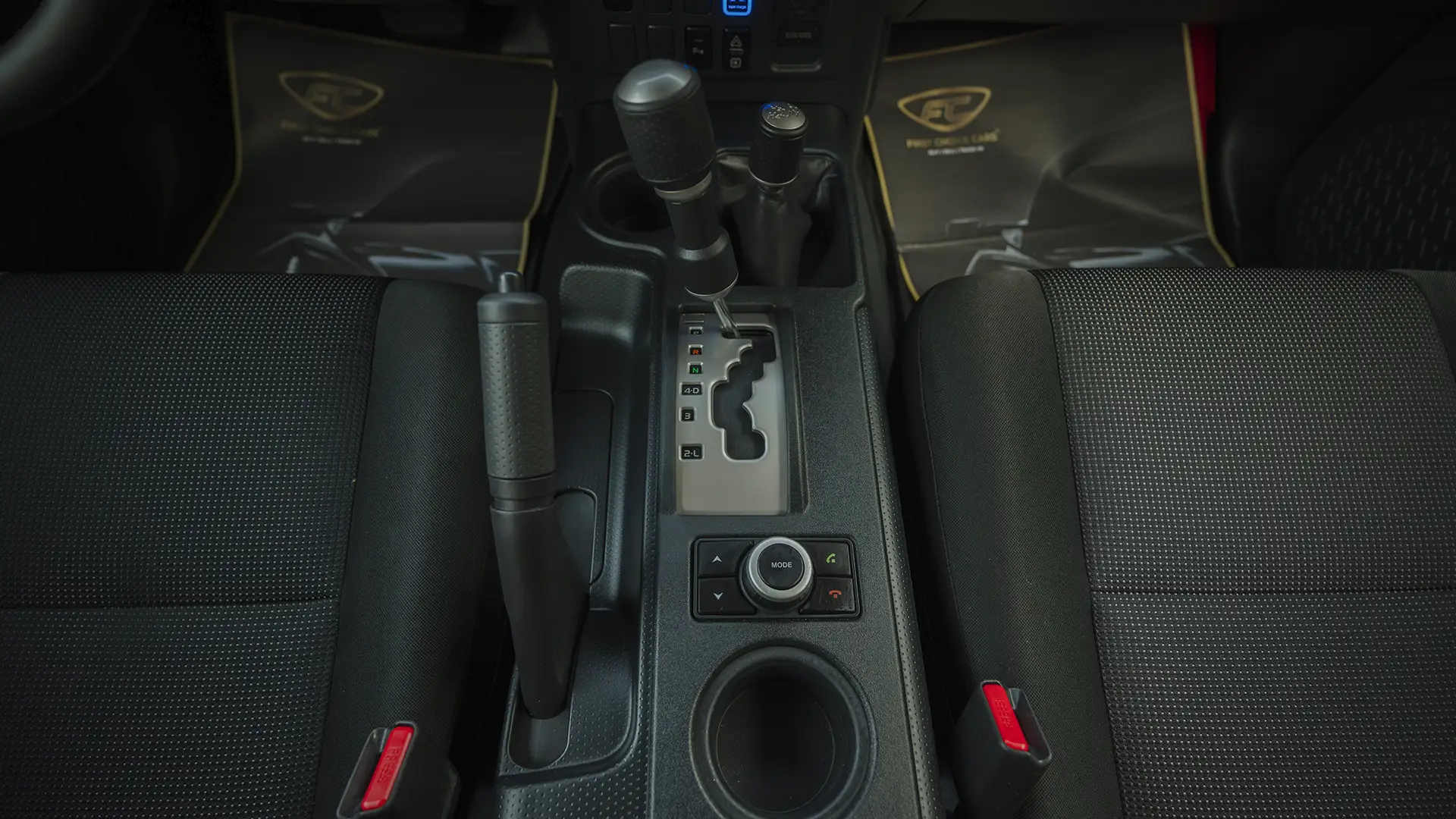 Used 2023 Toyota FJ Cruiser Gxr in White – Center Console & Gear Shifter