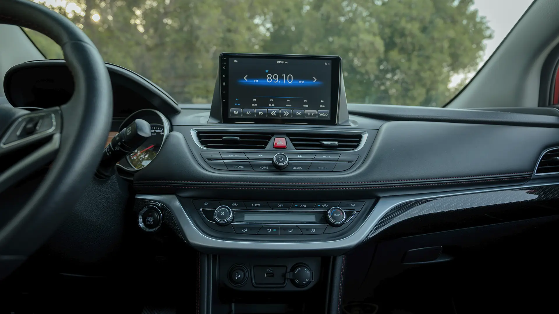 Used 2024 JAC S3 Luxury in Red – Infotainment / Touchscreen System