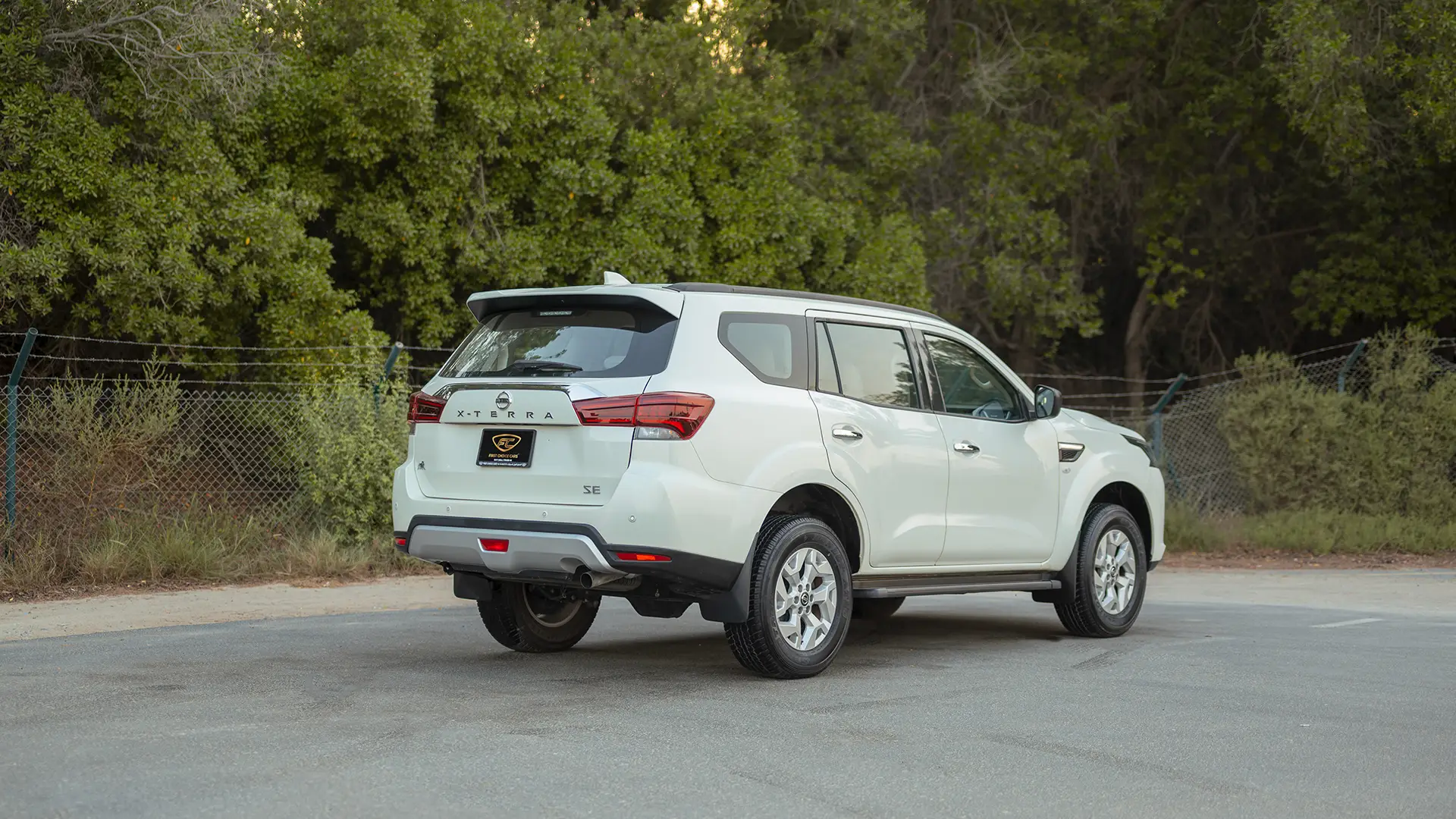 Used 2023 Nissan Xterra SE in White – Right Back Diagonal (45°) View