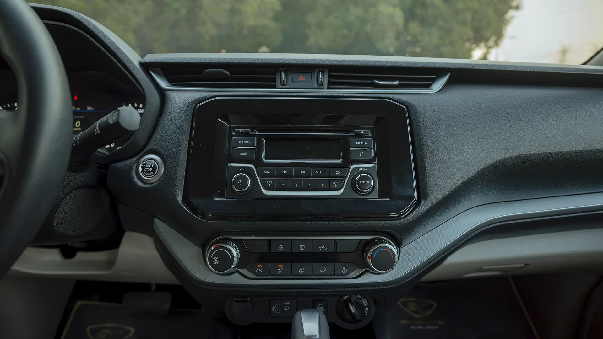 Used 2023 Nissan Xterra SE in White – Infotainment / Touchscreen System
