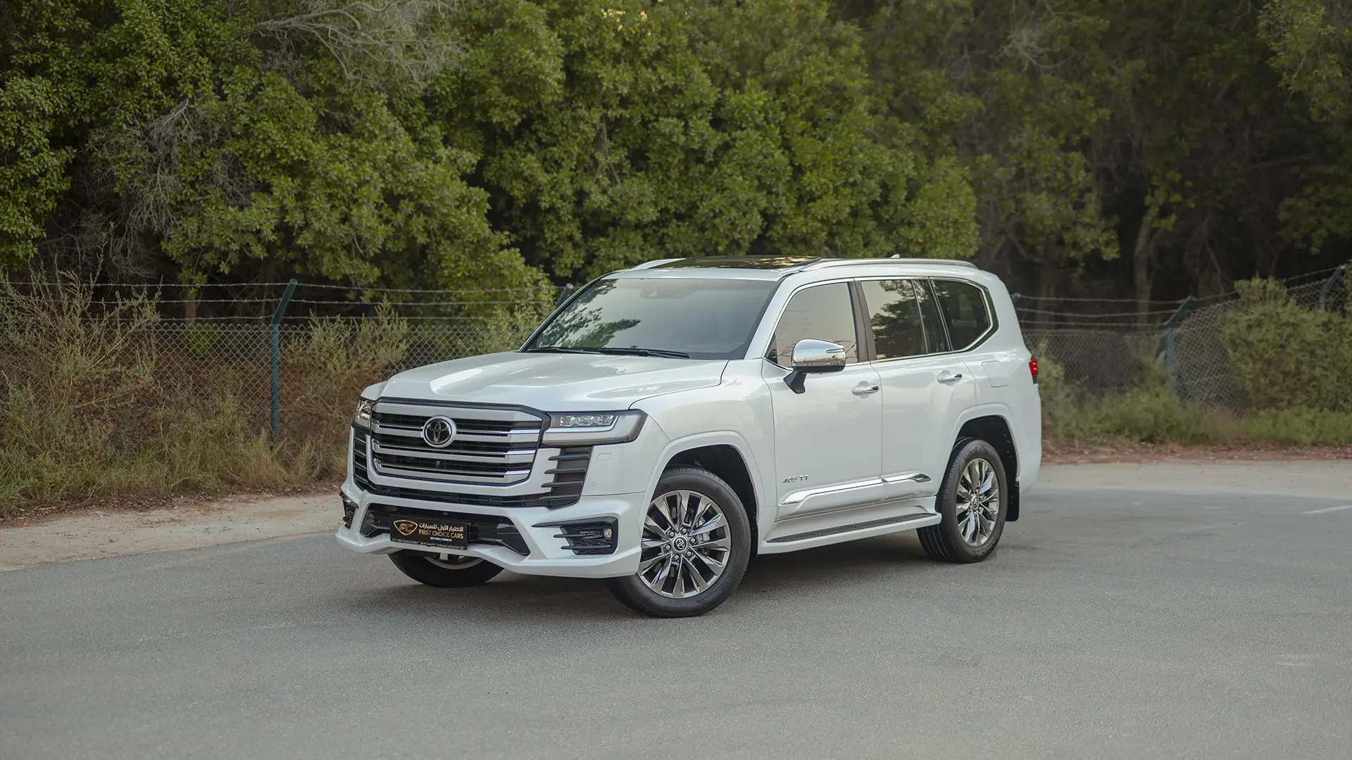 Used 2024 Toyota Land Cruiser VXR in White – Left Front Diagonal (45°) View