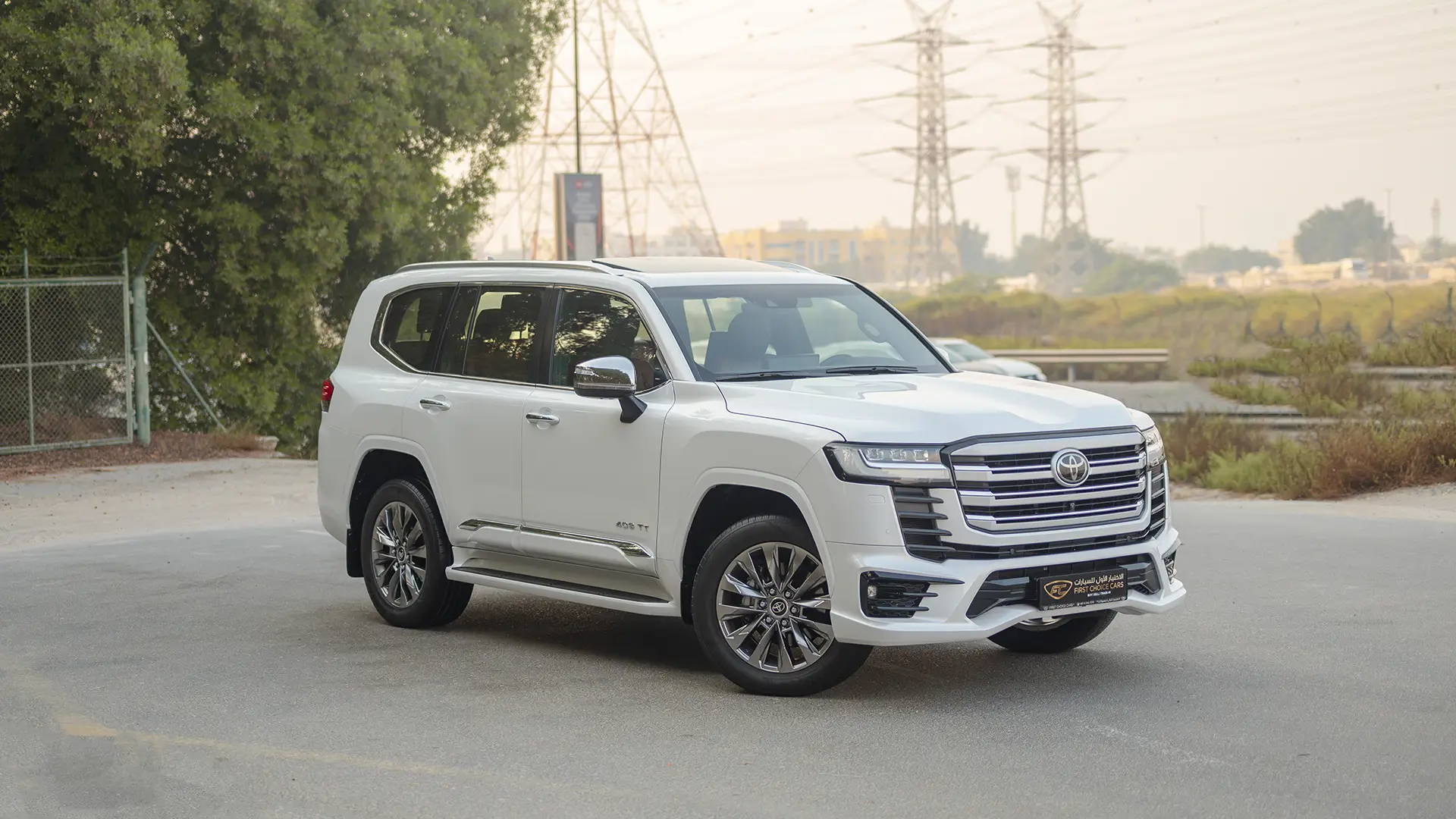 Used 2024 Toyota Land Cruiser VXR in White – Right Front Diagonal (45°) View
